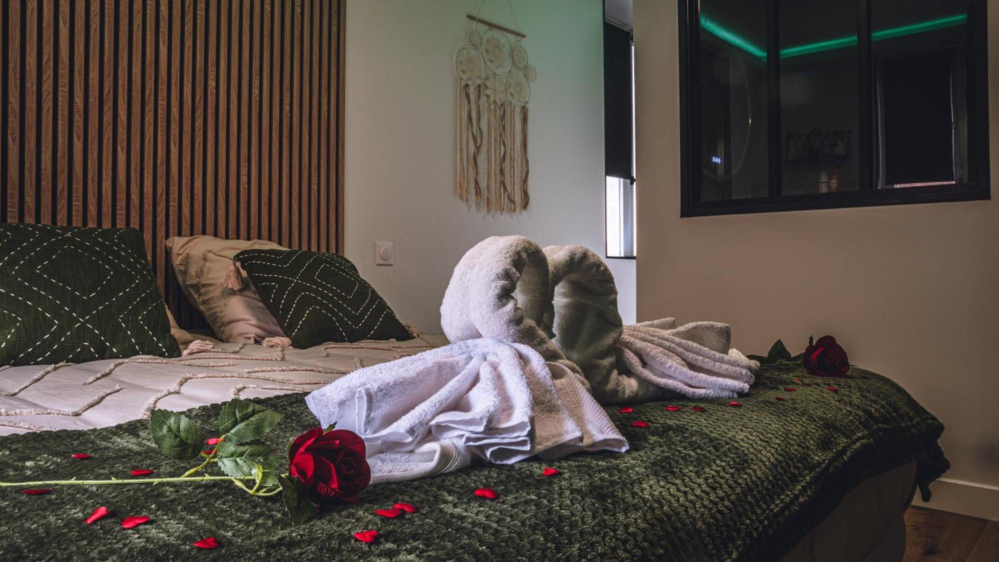هينان بومونت Evasion Room Spa المظهر الخارجي الصورة